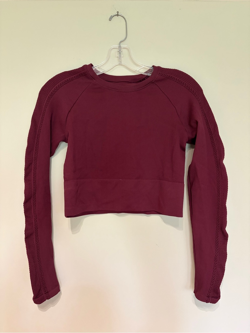 Women's Burgundy Cropped Knit Fitness Shirt